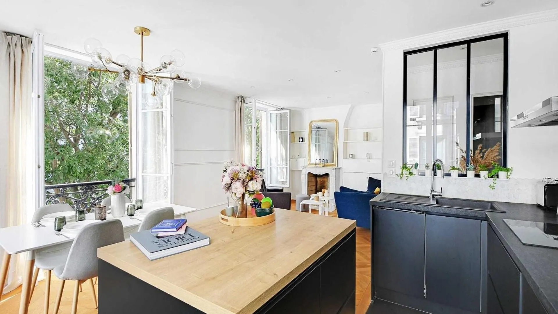 Charming Apt- 2Bd 4P - Saintonge Le Marais Paris 0*,  France